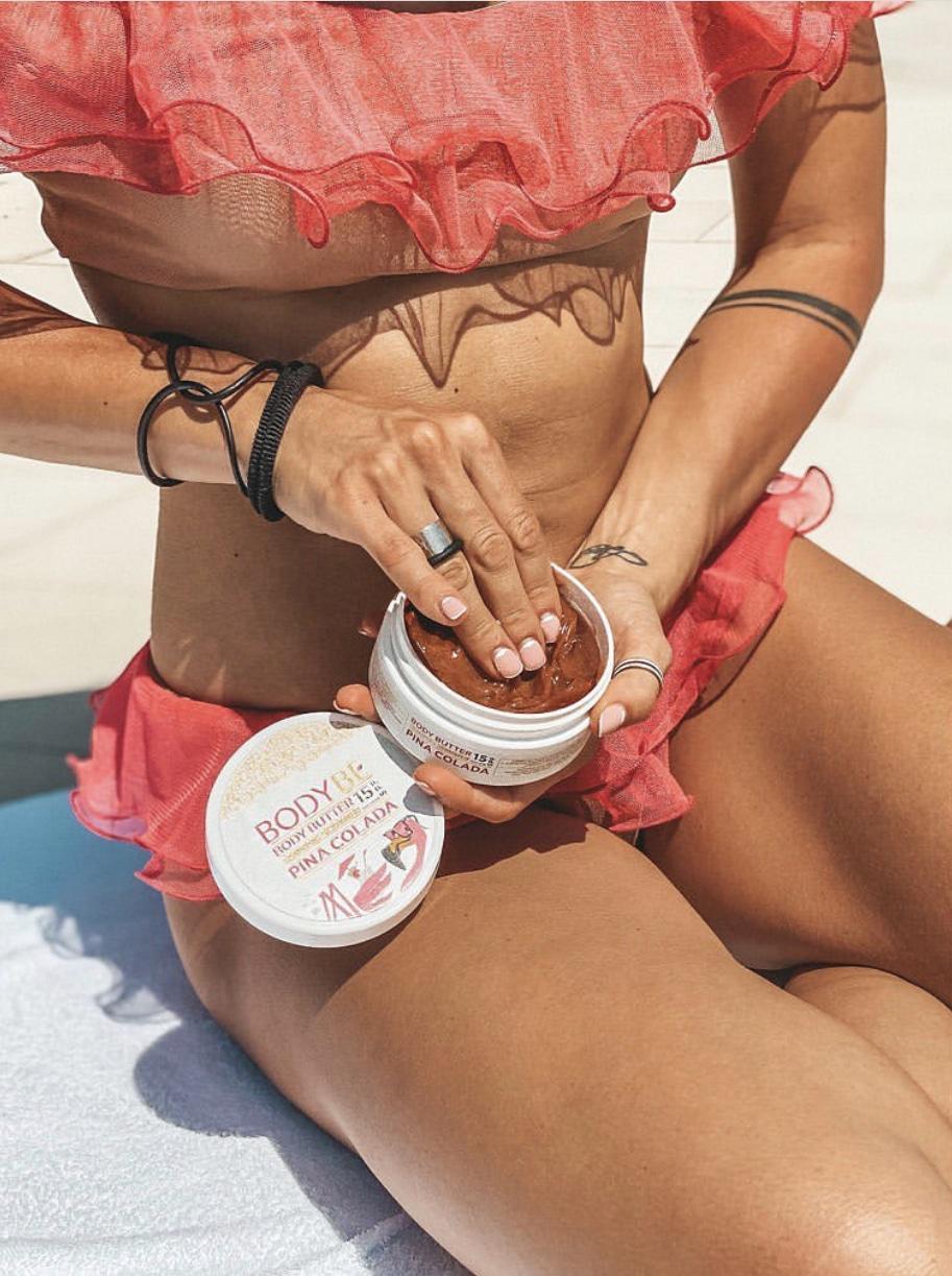 TANNING SHIMMER BODY BUTTER SPF 15 – Opalovací máslo s třpytivým efektem – Piña Colada – 145g